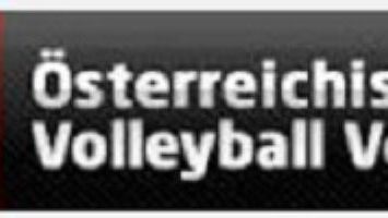 Weißer Schriftzug „Österreichischer Volleyball Verband“ auf schwarzem Hintergrund mit rotem und weißem Logo links.