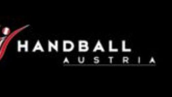Weiß-roter Schriftzug „HANDBALL AUSTRIA“ mit stilisierter Handballfigur auf schwarzem Hintergrund.